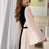 Sexy Women's New Round-Neck Loose Long-Sleeved Elegant Black And White Folded Dress HZ1208
