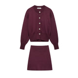 Autumn New Large Buckle Knitted Coat 5536166 Miniskirt 5536167 HZ1208