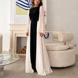 Sexy Women's New Round-Neck Loose Long-Sleeved Elegant Black And White Folded Dress HZ1208